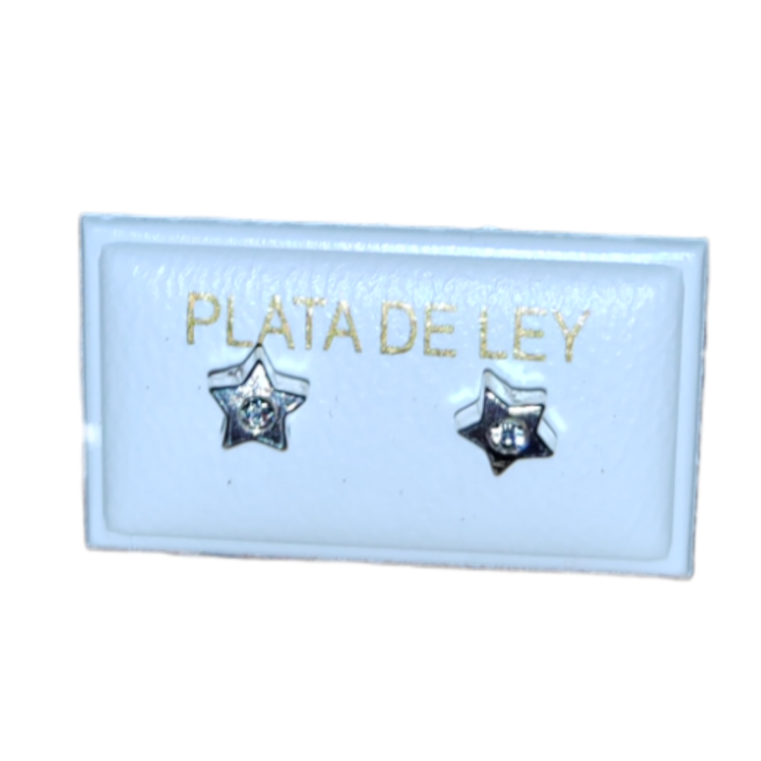 Pendientes Estrella "P" circonita.