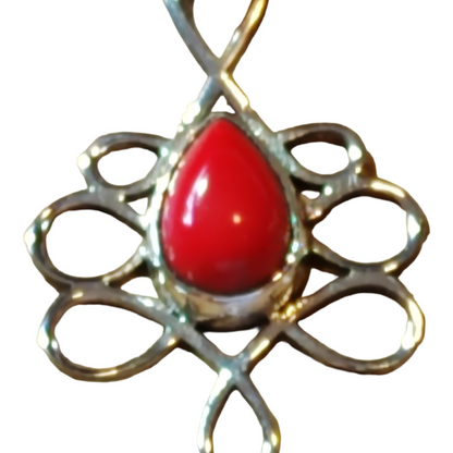 Colgante Nudo con piedra